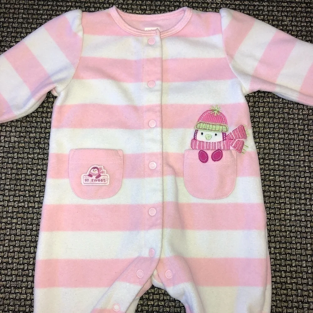 Carter’s footie pajamas 6 months
